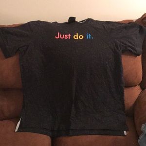 Nike brand T-shirt and legging set never worn